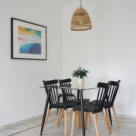 Puerto Banus - Modern Apartament, 2 Bedrooms Апартаменти *
