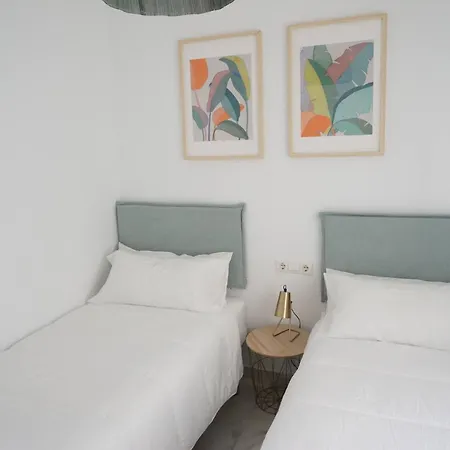 Puerto Banus - Modern Apartament, 2 Bedrooms Апартаменти *