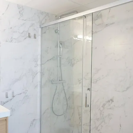 Puerto Banus - Modern Apartament, 2 Bedrooms *