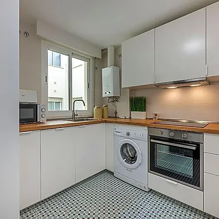 Puerto Banus - Modern Apartament, 2 Bedrooms 아파트 *