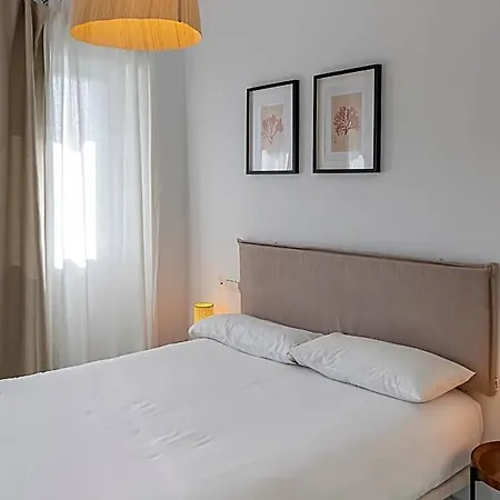Puerto Banus - Modern Apartament, 2 Bedrooms 아파트 *