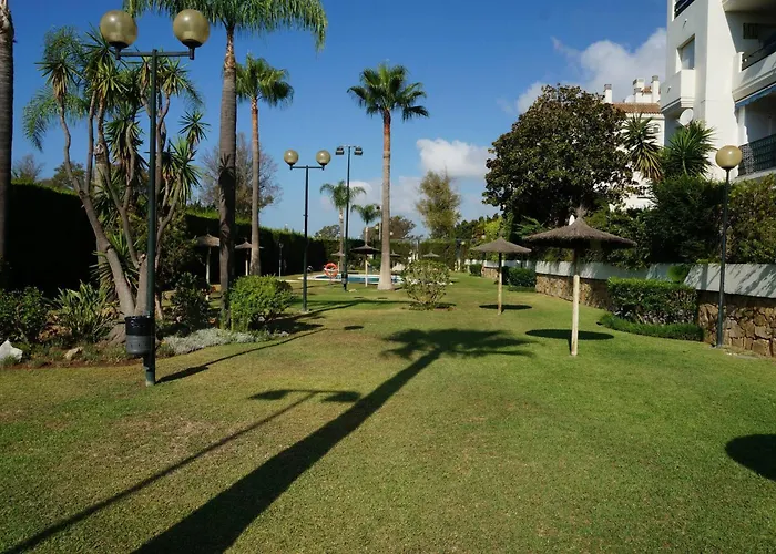 Puerto Banus - Modern Apartament, 2 Bedrooms *